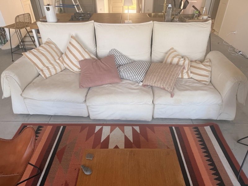 Slipcover sofa, off-white